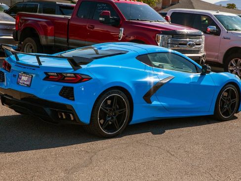 Used 2022 Chevrolet Corvette Stingray Preferred Cpe w/ Z51 Performance Package RWD image 4
