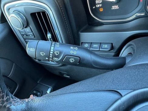 Used 2019 GMC Sierra 1500 AT4 w/ AT4 Premium Package AWD/4WD image 21