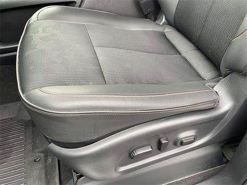 Used 2024 Nissan Titan PRO-4X w/ Off Road Protection Package image 8