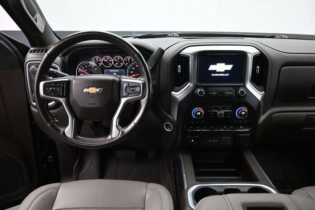 Used 2020 Chevrolet Silverado 1500 LTZ w/ LTZ Plus Package AWD/4WD image 11