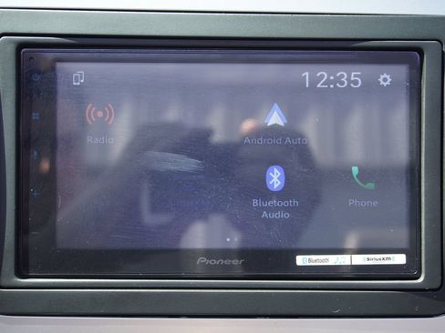 Used 2013 Volkswagen Eos FWD image 18