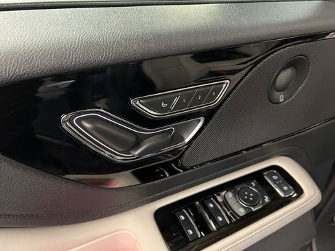 New 2026 Lincoln Aviator Reserve image 30