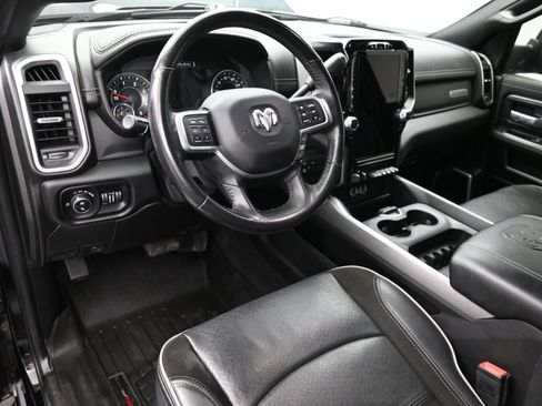 Used 2020 RAM 2500 Laramie w/ Night Edition image 21
