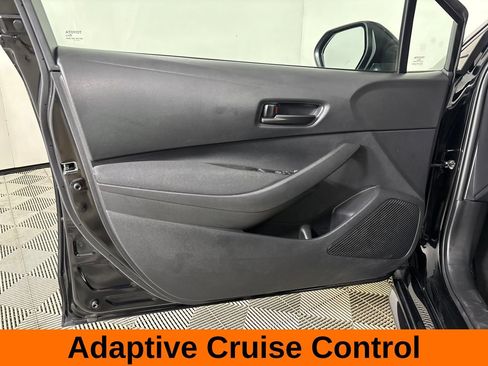 Used 2024 Toyota Corolla LE FWD image 9
