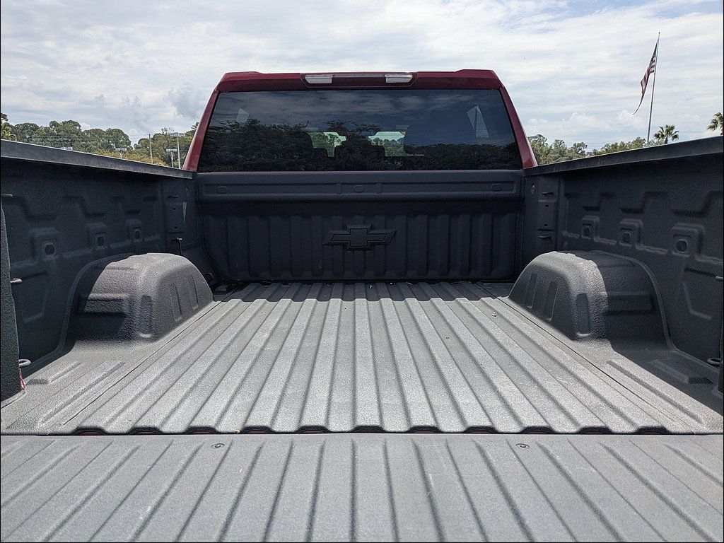 Certified 2025 Chevrolet Silverado 1500 LTZ AWD/4WD image 14