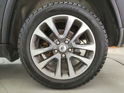 Used 2018 Jeep Grand Cherokee Limited AWD/4WD image 35