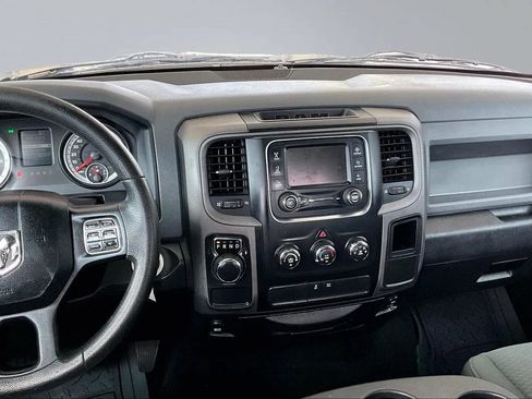 Used 2015 RAM 1500 Express RWD image 10