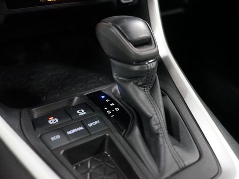 Certified 2024 Toyota RAV4 LE image 21