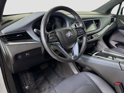 Used 2023 Buick Enclave Essence FWD image 9