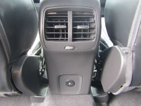 Used 2023 Ford Escape ST-Line w/ Tech Pack #1 AWD/4WD image 17