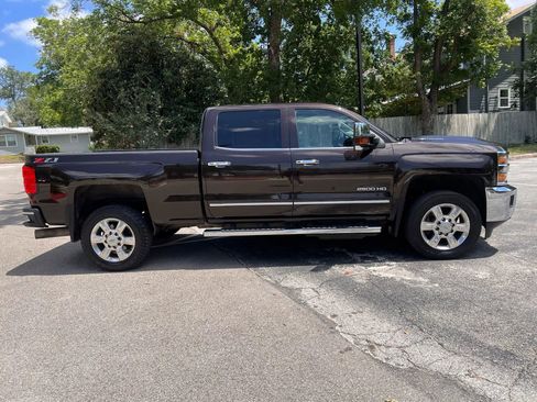 Used 2019 Chevrolet Silverado 2500 LTZ w/ Duramax Plus Package image 5
