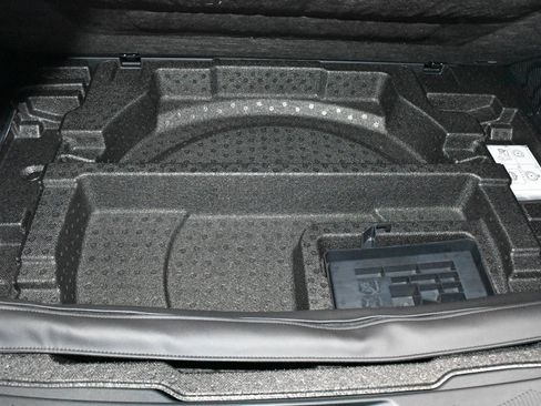 Used 2025 Subaru Forester Sport AWD/4WD image 36