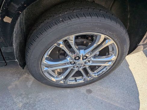 Certified 2025 Buick Enclave Sport Touring FWD image 5