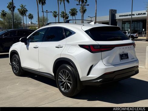 Used 2025 Lexus NX 250 250 Base w/ Accessory Package (2T) image 4