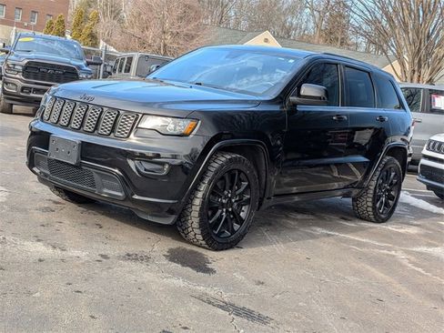 Certified 2018 Jeep Grand Cherokee Altitude image 7