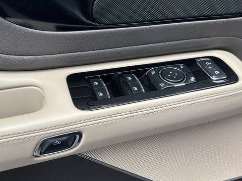 Used 2023 Lincoln Aviator 2WD image 11