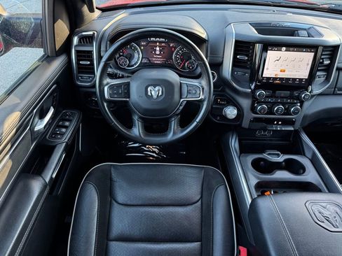 Used 2024 RAM 1500 Laramie image 19