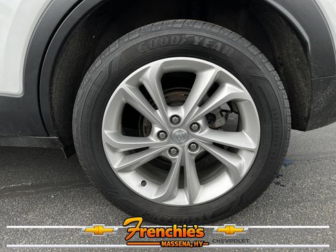 Used 2023 Buick Encore GX Preferred w/ Cold Weather Comfort Package AWD/4WD image 6