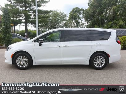 New 2026 Chrysler Voyager LX