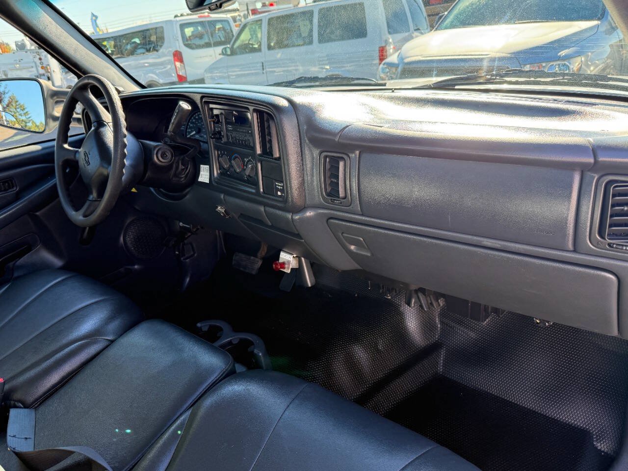 Used 2002 Chevrolet Silverado 2500 2WD Regular Cab image 42