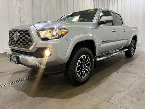 Certified 2022 Toyota Tacoma TRD Sport w/ Black Out Package (TMS) AWD/4WD image 25