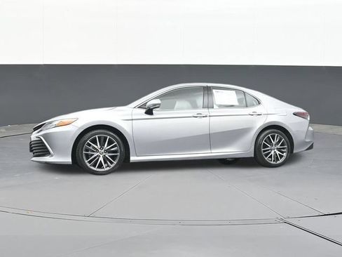Used 2024 Toyota Camry XLE FWD image 61