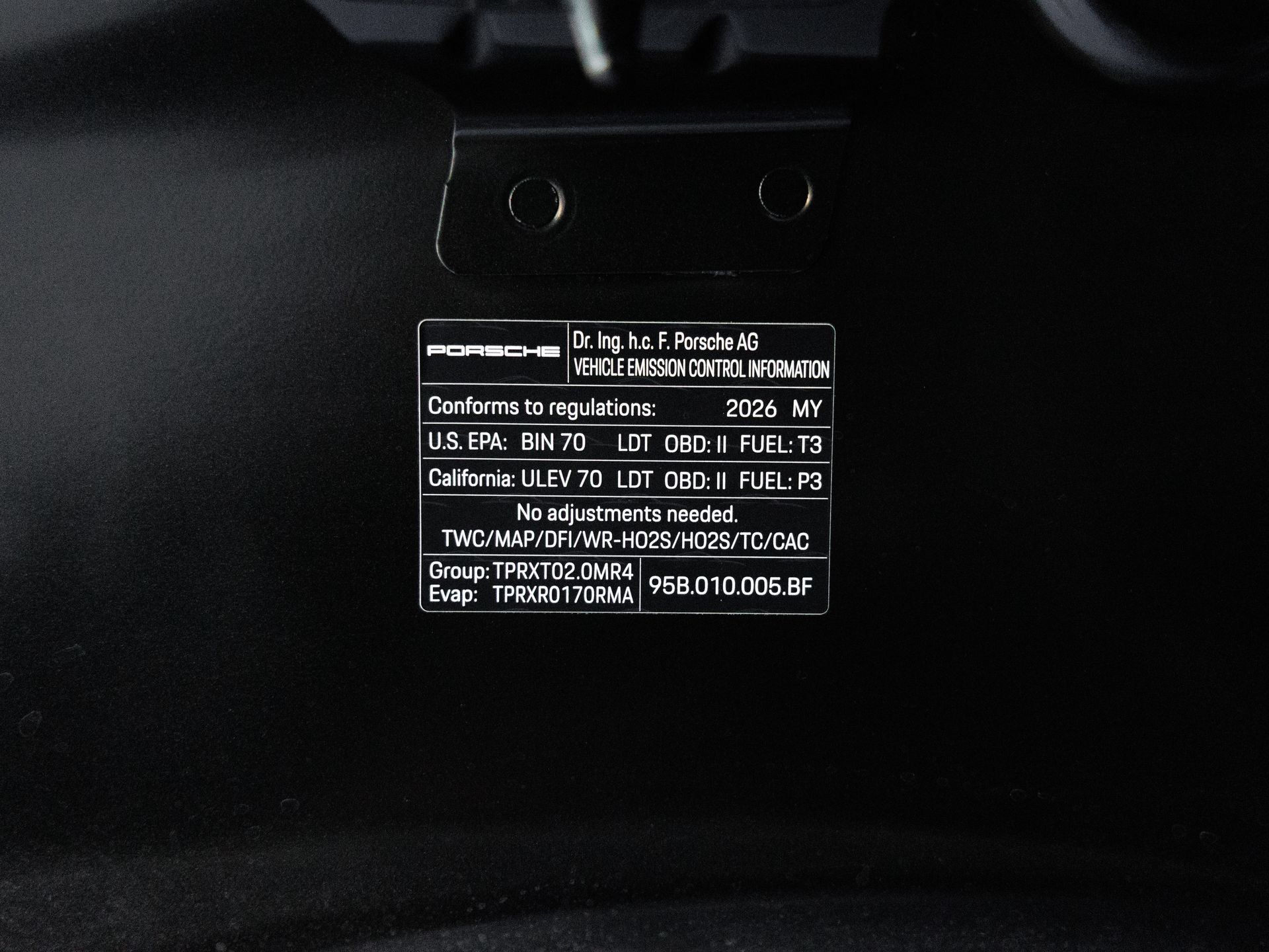 Certified 2026 Porsche Macan AWD/4WD image 42