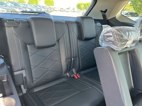 New 2026 Volkswagen Atlas SE image 47