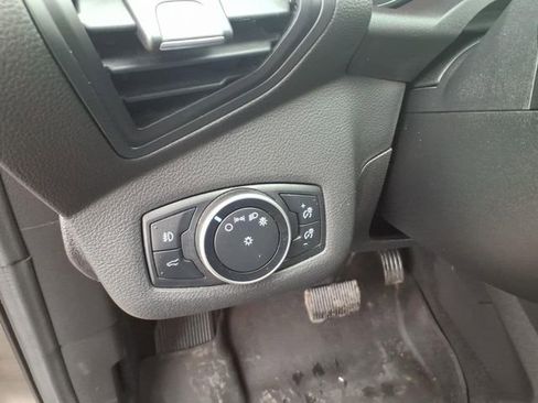 Certified 2017 Ford Escape SE image 15