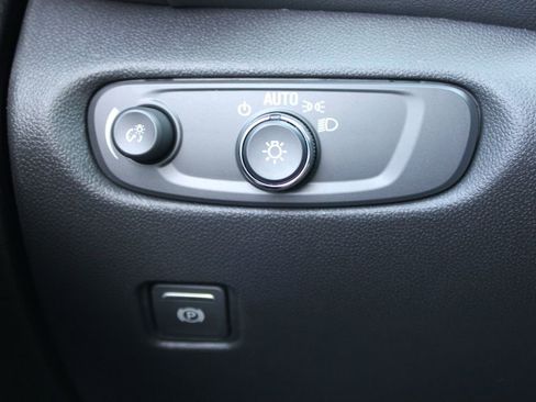 New 2026 Chevrolet Blazer LT w/ Convenience Package FWD image 39