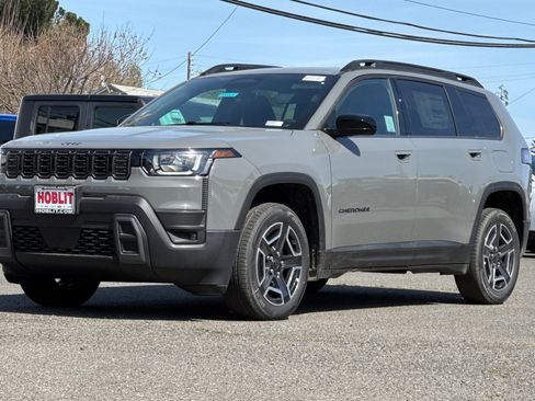 New 2026 Jeep Cherokee Laredo image 7