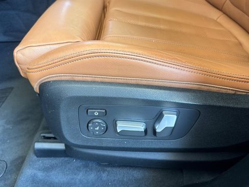 Used 2019 BMW X5 xDrive40i w/ Convenience Package AWD/4WD image 13