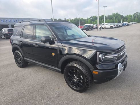 Used 2025 Ford Bronco Sport Badlands AWD/4WD image 2