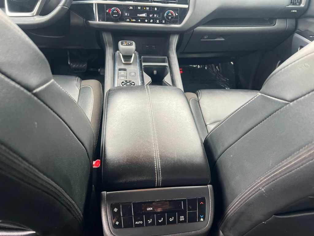 Used 2023 Nissan Pathfinder SL w/ Cargo Package AWD/4WD image 20