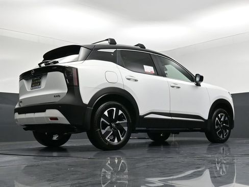 New 2026 Nissan Kicks SV w/ SV Premium Package AWD/4WD image 28