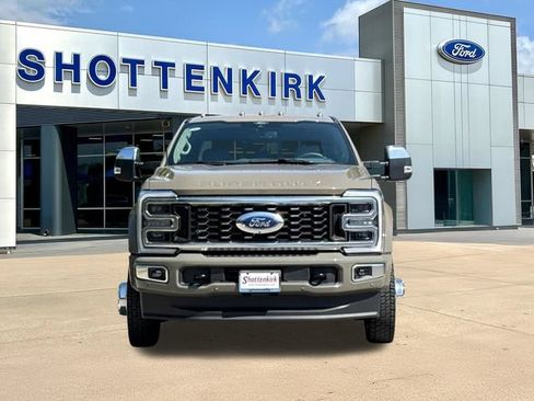 Used 2026 Ford F450 Platinum w/ Platinum Plus Package AWD/4WD image 2
