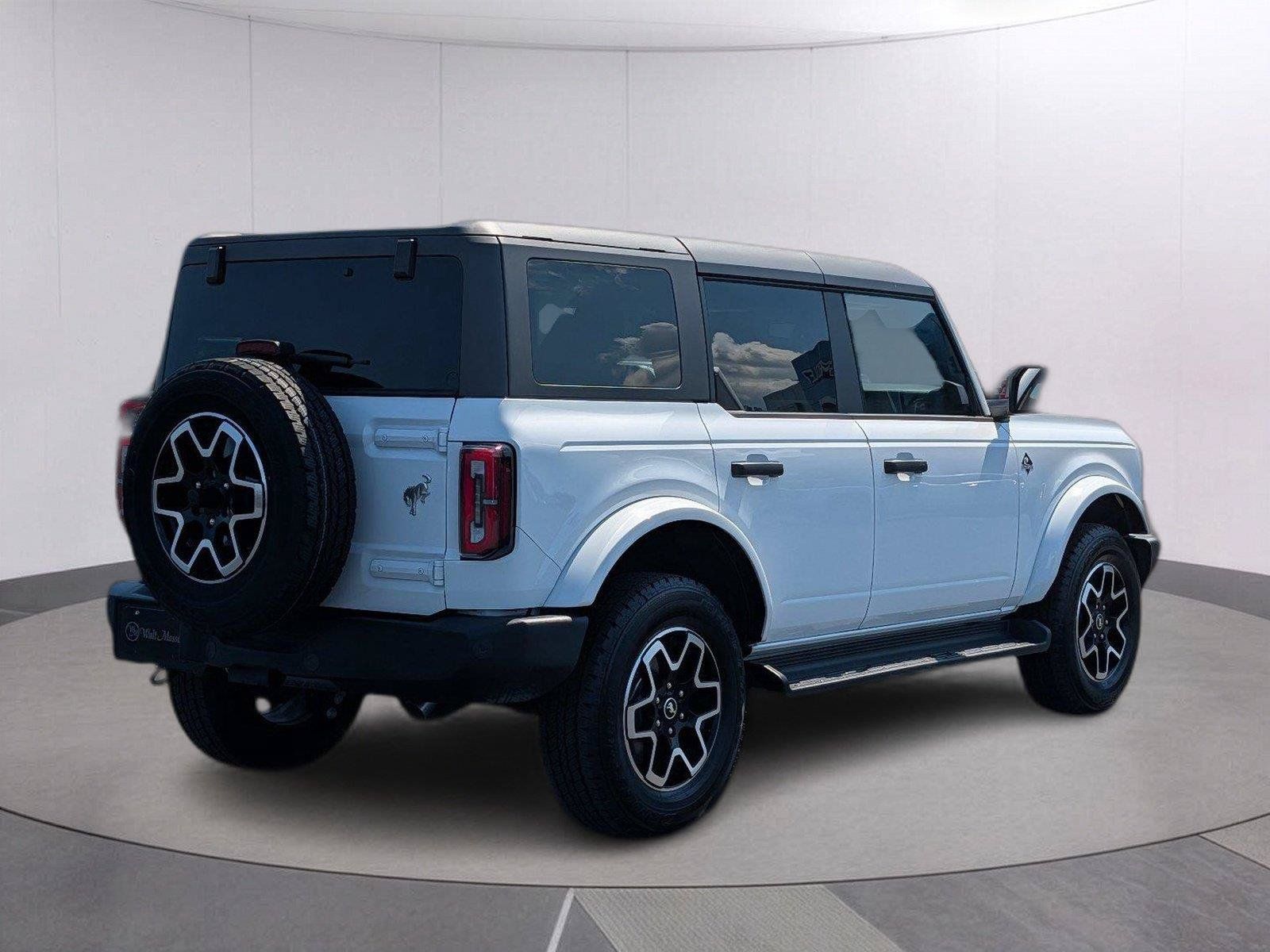 Used 2026 Ford Bronco Outer Banks AWD/4WD image 5