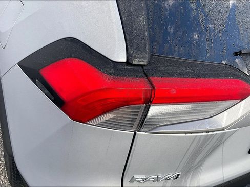 Used 2025 Toyota RAV4 Limited image 34