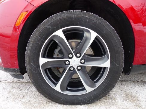 Used 2022 Buick Enclave Essence w/ Sport Touring Edition image 13