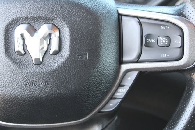 Used 2024 RAM 3500 Tradesman w/ Chrome Appearance Group AWD/4WD image 22