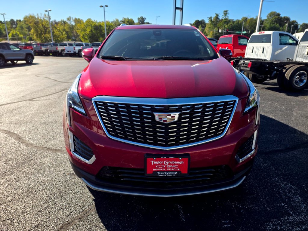 Used 2023 Cadillac XT5 Premium Luxury FWD image 3