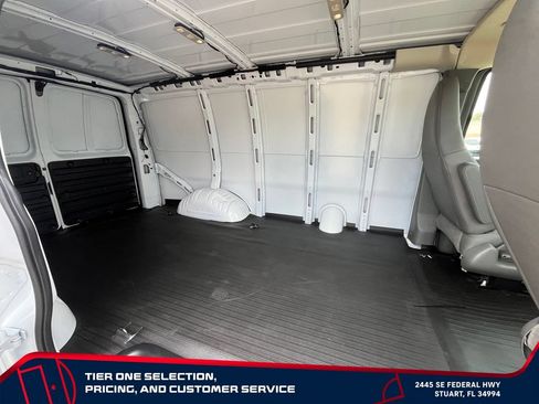New 2026 GMC Savana 2500 RWD image 12