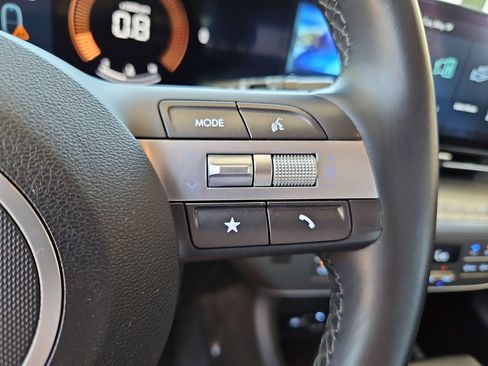 Used 2024 Hyundai Kona SEL AWD/4WD image 12