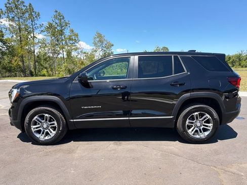 Used 2026 GMC Terrain Elevation FWD image 2