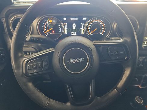 Used 2022 Jeep Wrangler Unlimited Sport w/ Sun And Sound Package AWD/4WD image 10