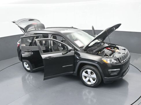 Used 2019 Jeep Compass Latitude w/ Popular Equipment Group image 68