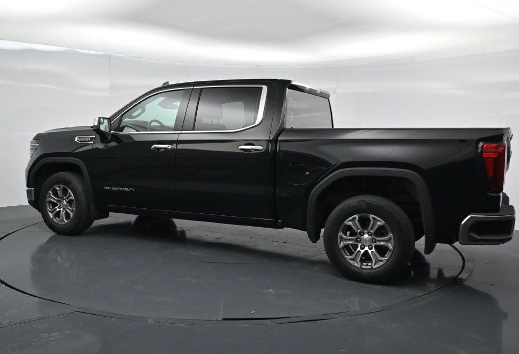 Used 2025 GMC Sierra 1500 SLT RWD image 5