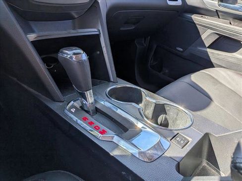 Used 2017 GMC Terrain SLT w/ Open Road Package image 11