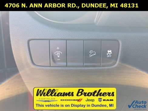 Used 2023 Hyundai Kona SEL image 10