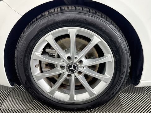 Used 2020 Mercedes-Benz A 220 image 35